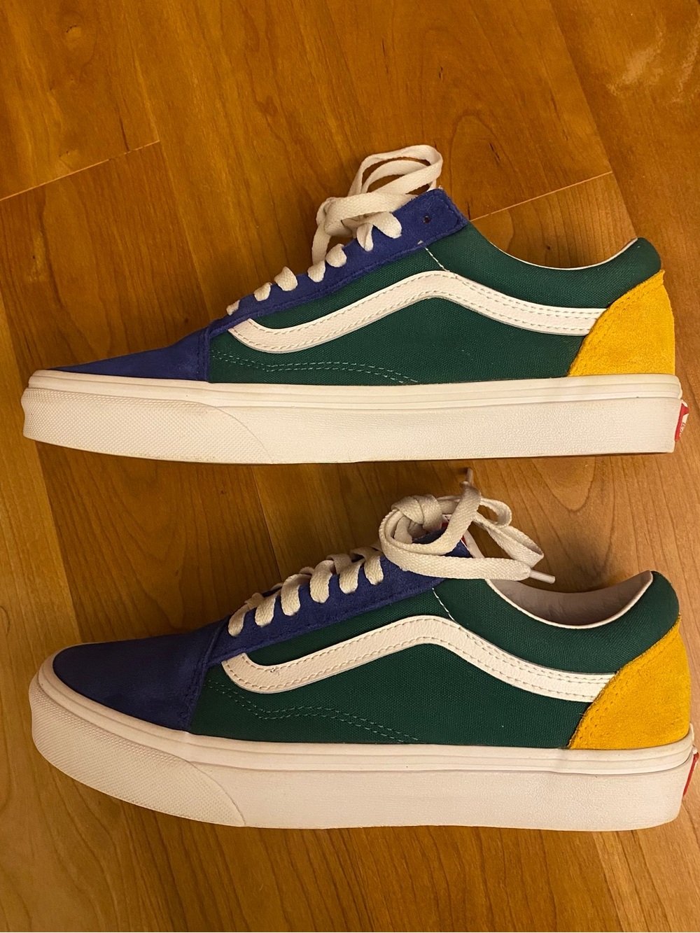 Vans Unisex Old Skool Yacht Club Sneakers - Picture 2 of 8